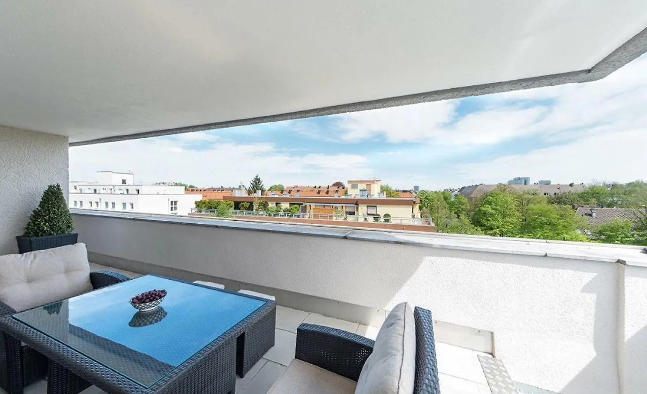 Centerroom Muenchen City 3*, Munich